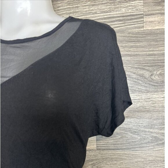 Tahari Sheer Stretchy Top Black Short Sleeve Mesh Neckline Rayon Spandex Women S - Picture 3 of 4